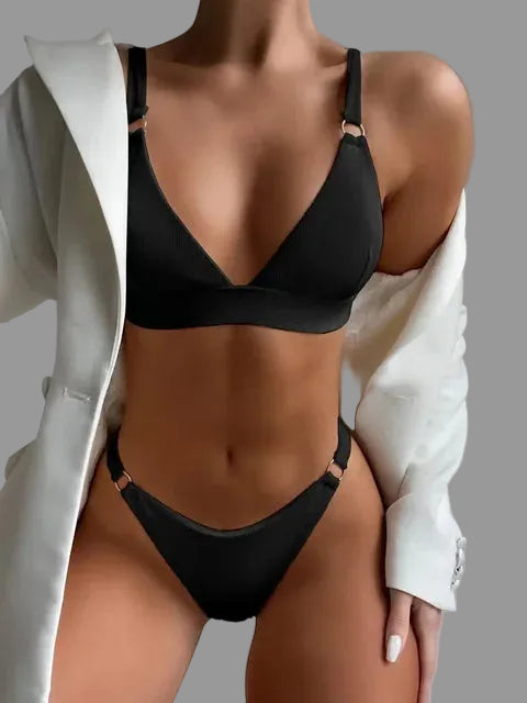 Ribbed bikini set with ring detail and structured silhouette for women