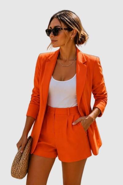 Blazer and shorts two piece set with tailored silhouette for women
