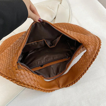 Woven Shoulder Bag in Faux Leather for women