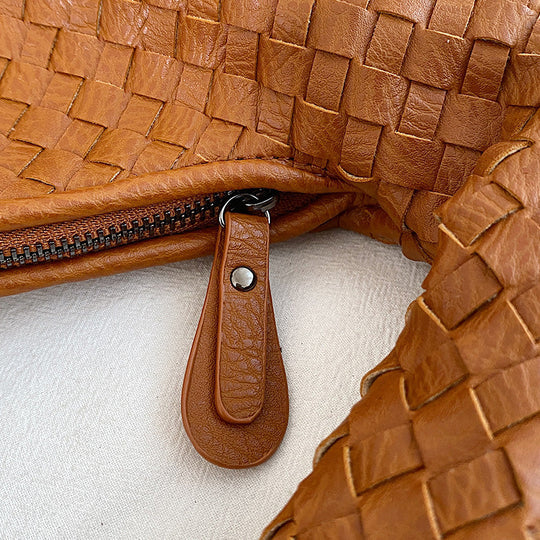 Woven Shoulder Bag in Faux Leather for women