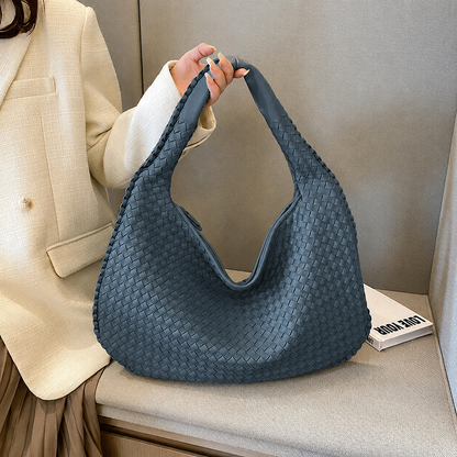 Woven Shoulder Bag in Faux Leather for women
