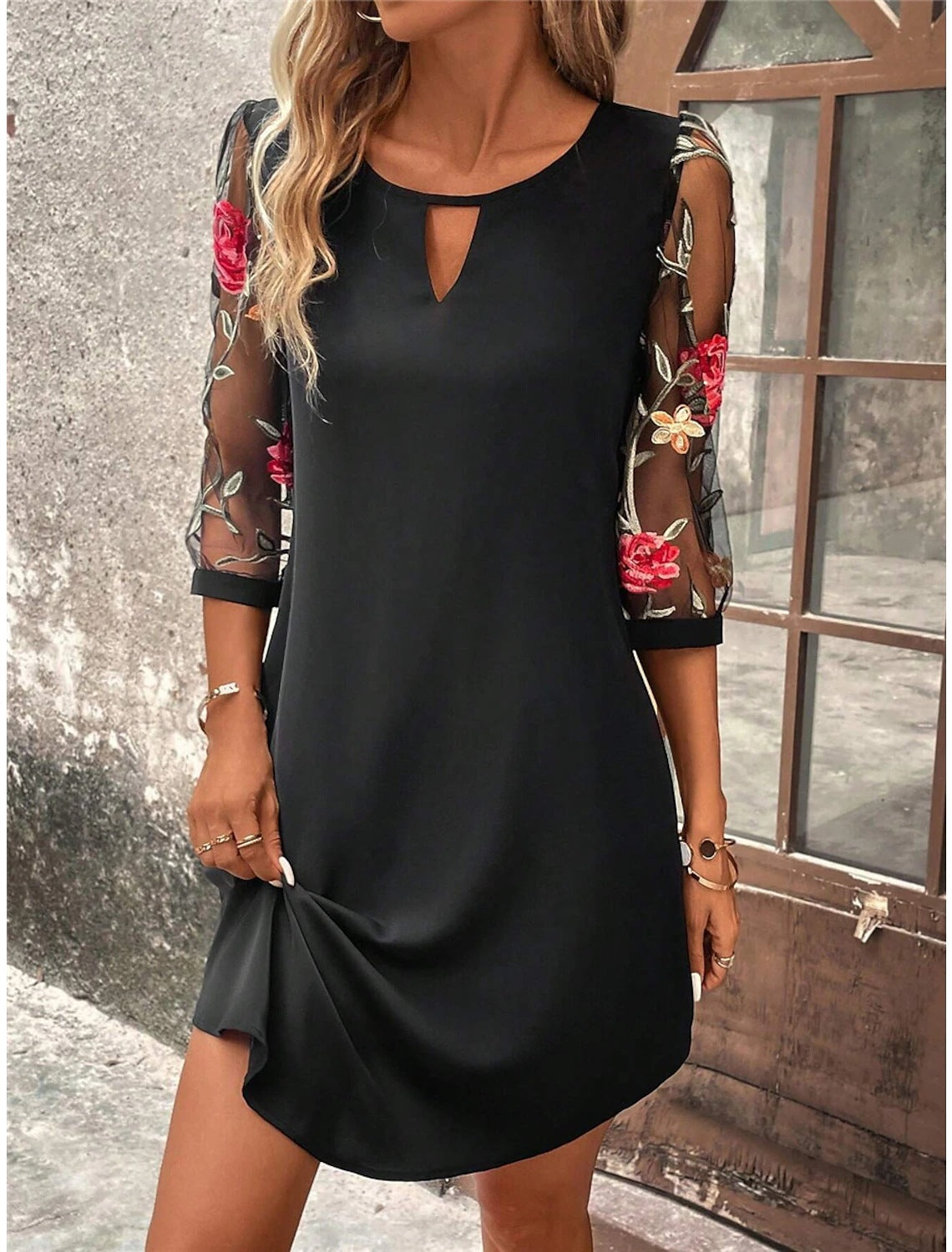 Fitted Full-Length Evening Maxi Dress with Long Sleeve for Women